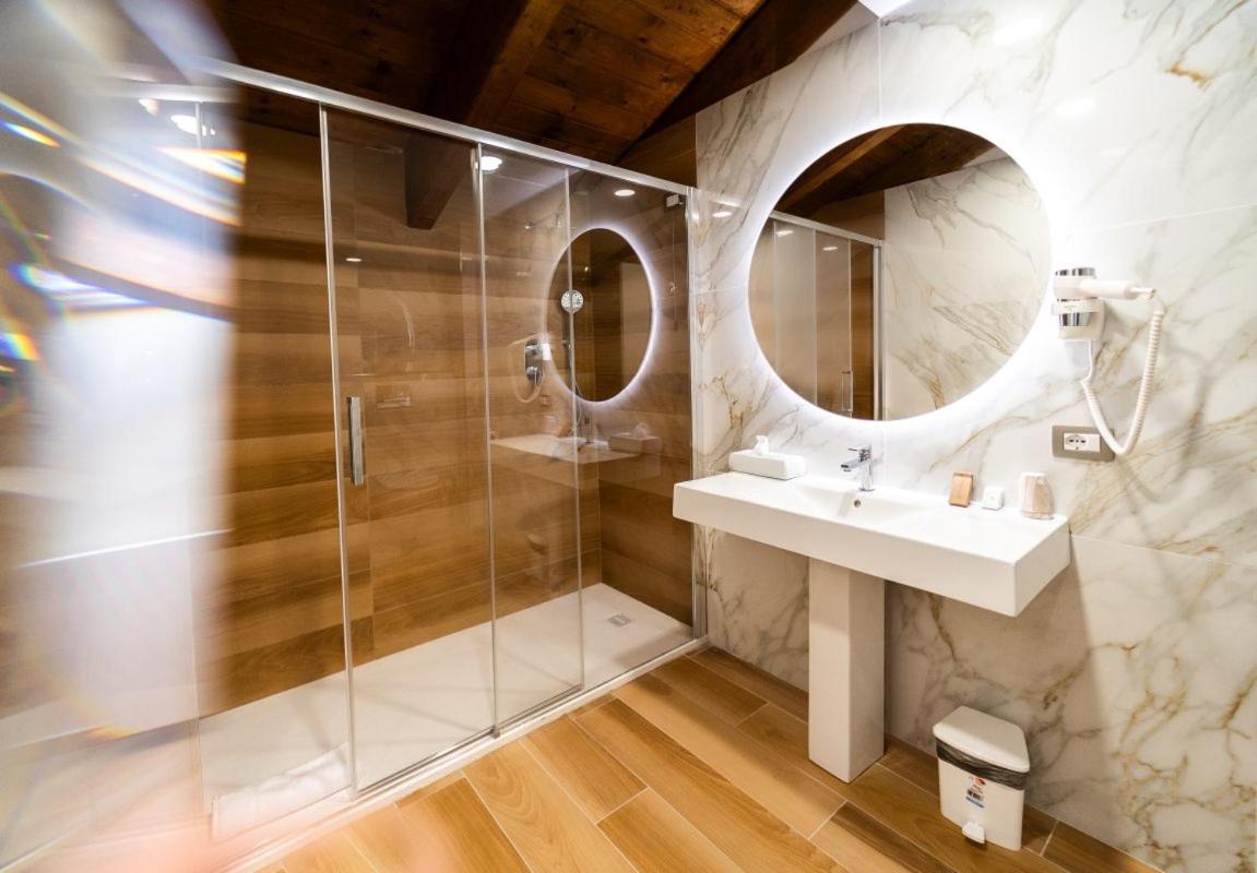Hotel Pierfaone Abriola ภายนอก รูปภาพ